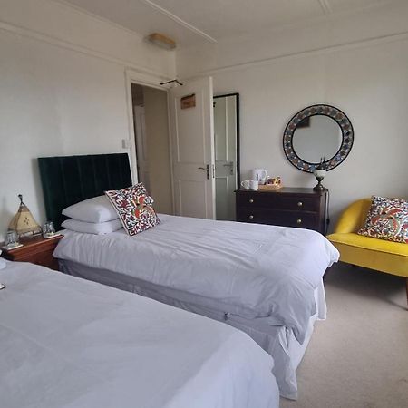 St Anne'S Bed & Breakfast Glastonbury Room photo